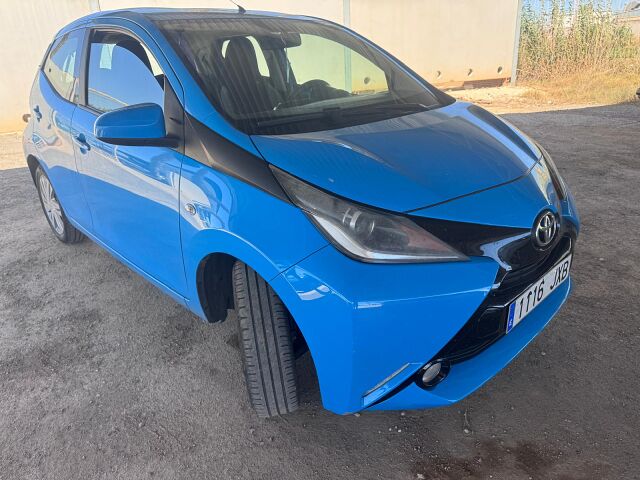 COMING SOON TOYOTA AYGO 1.0 XPLAY SPANISH LHD IN SPAIN 25000 MILES SUPERB 2017